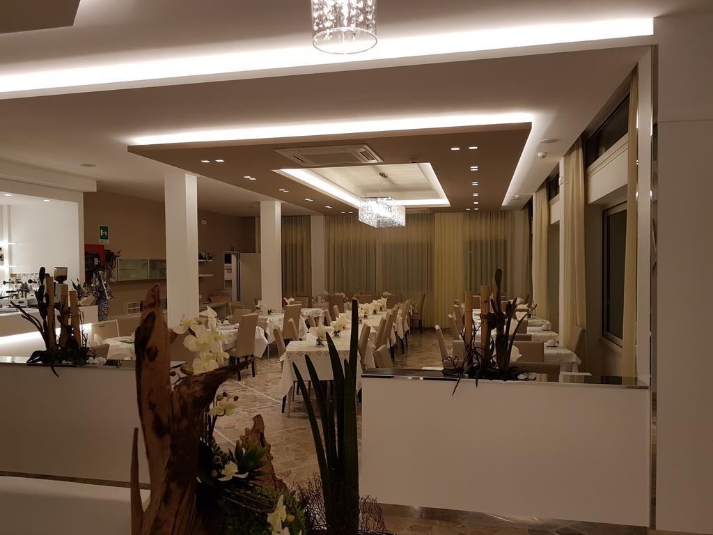 Hotel Solemare Cesenatico Dış mekan fotoğraf